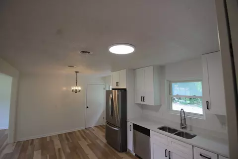 Kitchen - 151 Dawn St, Morrison, TN 37357 photo 6 of 6