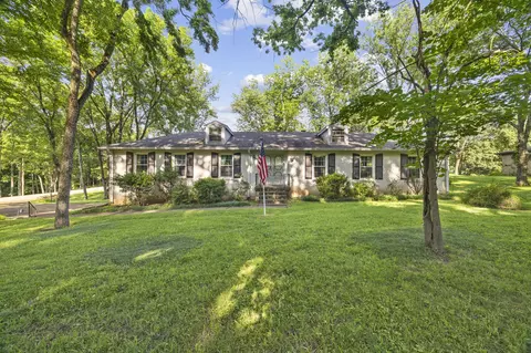 5052 Kingsview Ct, Nashville, TN 37220