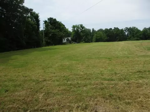 394 Belotes Bend Rd, Castalian Springs, TN 37031