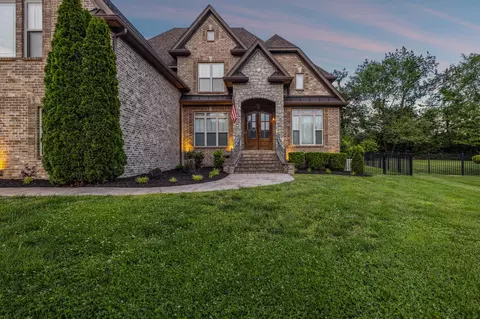 2008 Lynnhaven Ct, Mount Juliet, TN 37122