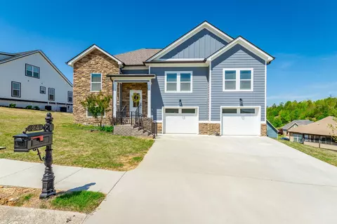 24 Tuscany Village Dr, Ringgold, GA 30736
