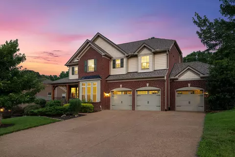1361 Sweetwater Dr, Brentwood, TN 37027