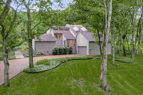 1002 Dickinson Ln, Franklin, TN 37069