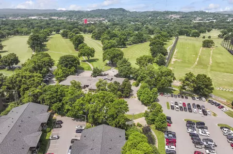 4425 Westlawn Dr #C306, Nashville, TN 37209