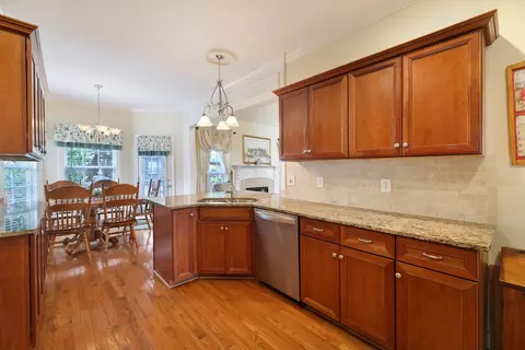 Kitchen - 3020 Brookside Path, Murfreesboro, TN 37128 photo 6 of 6