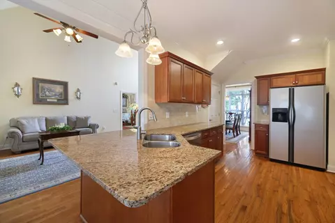 Kitchen - 3020 Brookside Path, Murfreesboro, TN 37128 photo 3 of 6