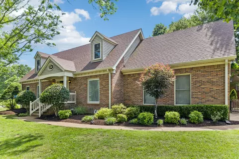 7201 S Colony Dr, Nashville, TN 37221