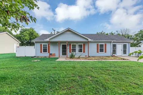 112 Riverwood Dr, La Vergne, TN 37086