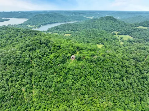 45 Benjamins Ln, Carthage, TN 37030