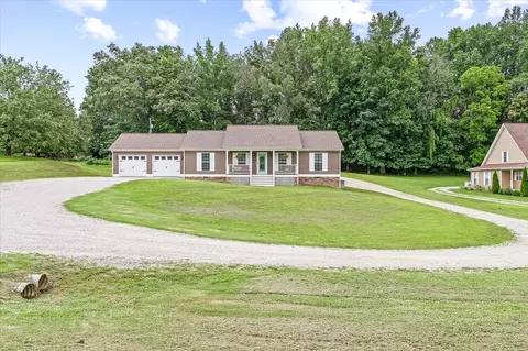3202 Bennett Rd, Cookeville, TN 38506