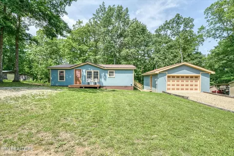 1163 Gray Fox Dr, Crossville, TN 38571
