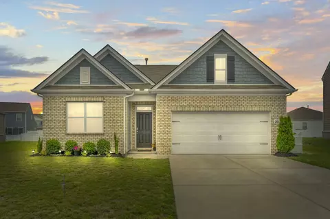 2028 Tate Farm Ln, White House, TN 37188