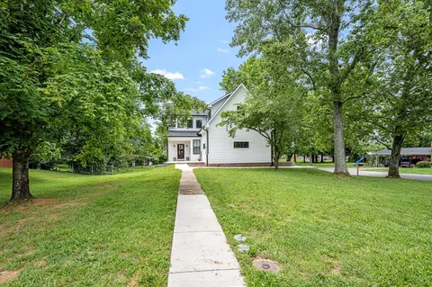 200 Blue Ribbon Pkwy, Shelbyville, TN 37160