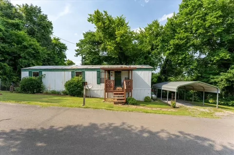116 Landiss Ave, Cumberland City, TN 37050