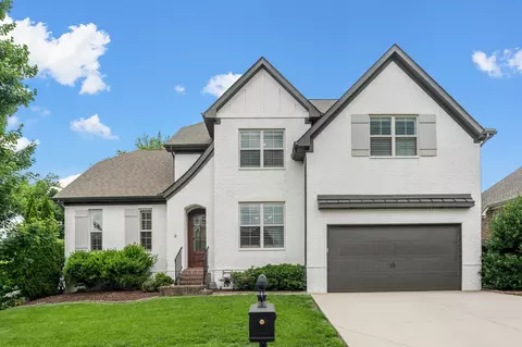 2036 Callaway Park Pl, Thompsons Station, TN 37179