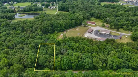 7030 Ute Ln, Crossville, TN 38572