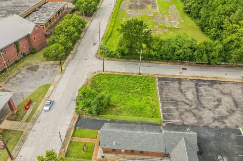 145 Field Ave, Memphis, TN 38109 photo 4