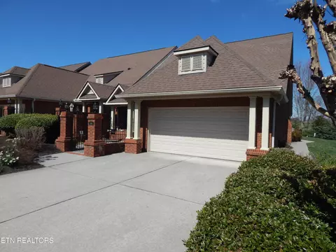 1466 Cottage Glen Ln, Maryville, TN 37801