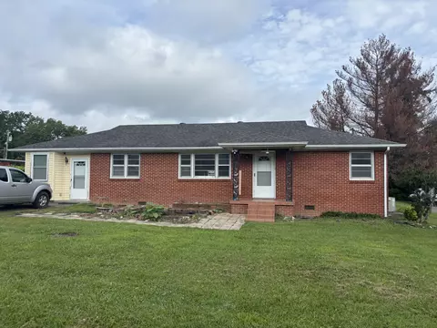 902 Mcarthur St, Manchester, TN 37355