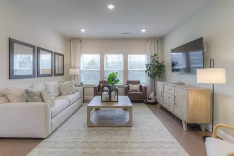 Living - 3838 Hallanday Dr, Murfreesboro, TN 37128 photo 1 of 1