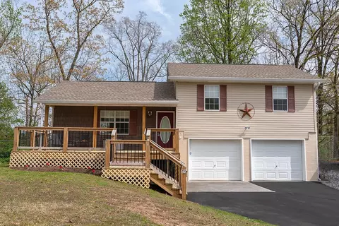 92 Ronnie Ln, Tunnel Hill, GA 30755