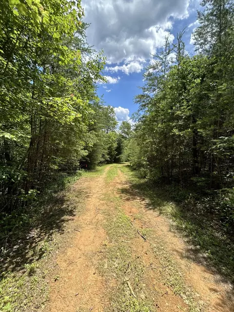 15 County Road 782, Etowah, TN 37331