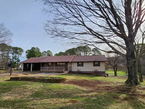 218 Meadow Brook Rd, Sweetwater, TN 37874