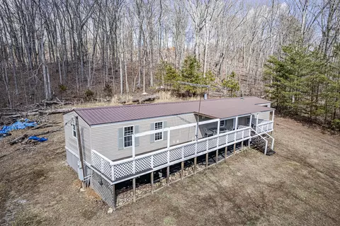596 Old Mine Rd, Sweetwater, TN 37874