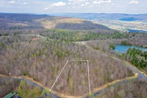 326 Two Lake Trl, Dunlap, TN 37327