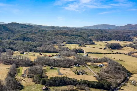 23 Upland Vw, Tellico Plains, TN 37385
