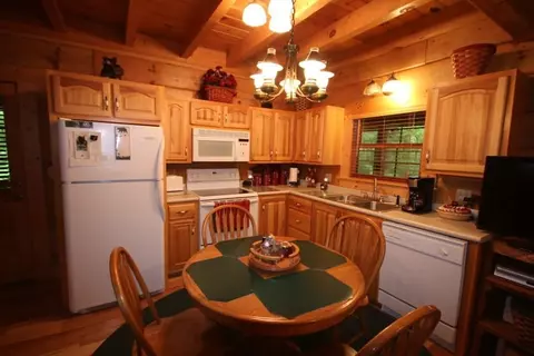 941 Wilderness Trl, Oneida, TN 37841 photo 10