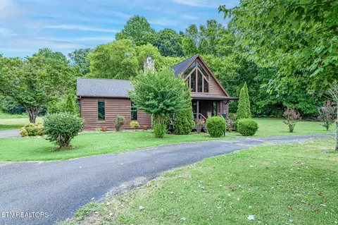 1221 S Matlock Ave, Athens, TN 37303