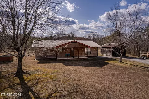 131 Co Rd 883, Etowah, TN 37331