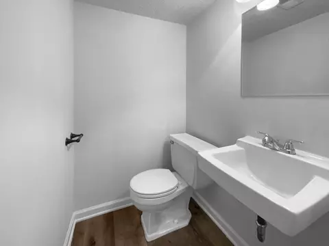 Bath - 7120 Sutton Pl, Fairview, TN 37062 photo 4 of 4