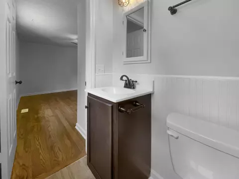 Bath - 7120 Sutton Pl, Fairview, TN 37062 photo 3 of 4