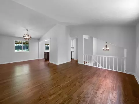 Living - 7120 Sutton Pl, Fairview, TN 37062 photo 2 of 5