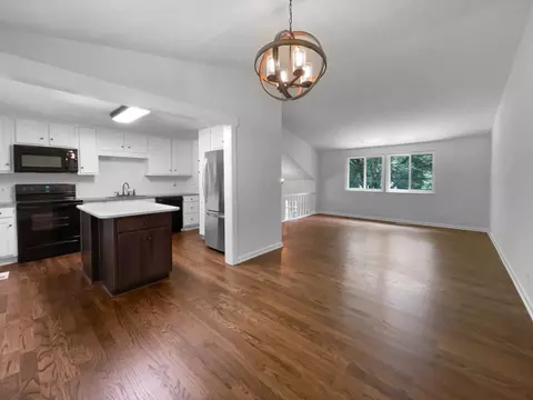 Living - 7120 Sutton Pl, Fairview, TN 37062 photo 3 of 5