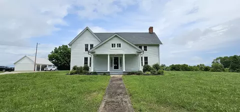 315 Seven Mile Ferry Rd, Cunningham, TN 37052