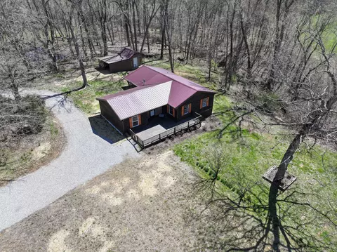 1212 Ussery Rd S, Clarksville, TN 37040