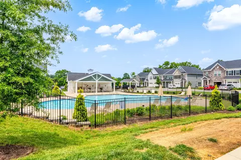 331 Victoria Dr, Lebanon, TN 37090