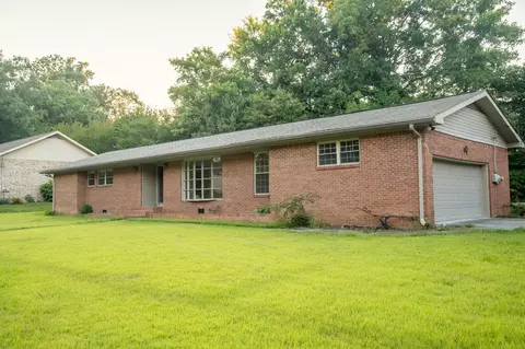 125 Callan Dr, Rossville, GA 30741