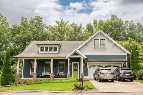 820 Waterthrush Ln, Chattanooga, TN 37419