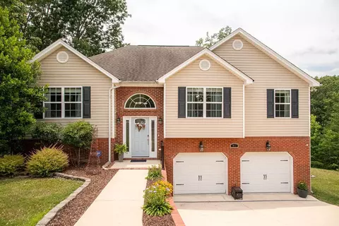 97 Roundtree Ct, Flintstone, GA 30725