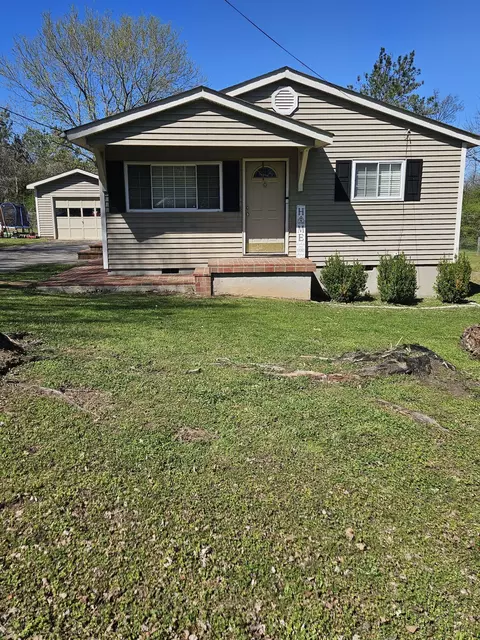 129 Center Dr, Chickamauga, GA 30707