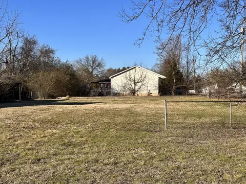 105 Ellis Dr, Rossville, GA 30741