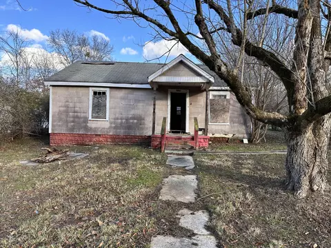 1538 Myrt St, Rossville, GA 30741