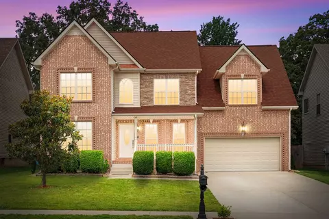 2912 Brewster Dr, Clarksville, TN 37042