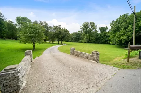 4501 Chandler Rd, Hermitage, TN 37076