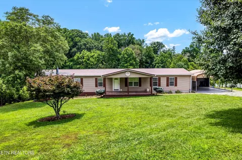 3105 Lora Dr, Maryville, TN 37803