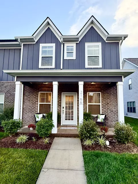 2166 Hospitality Ln, Murfreesboro, TN 37128